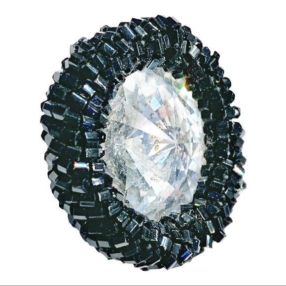 Vintage Swarovski Crystal Rivoli with black glass beaded earrings pierced art… - Picture 3 of 5